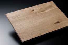 ナラ ラスティック